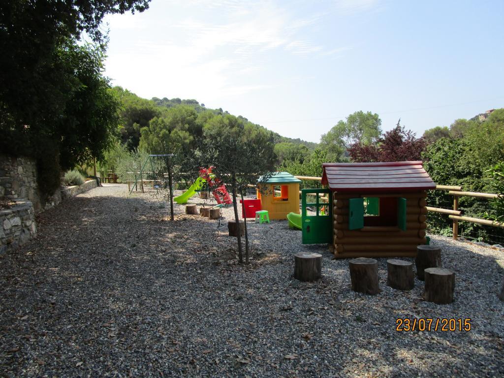 Agriturismo Rio Castello Marina dʼMarina dʼAndora エクステリア 写真